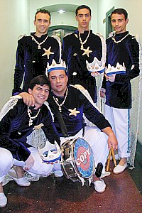 Los Reyes del Mundo - Tipo